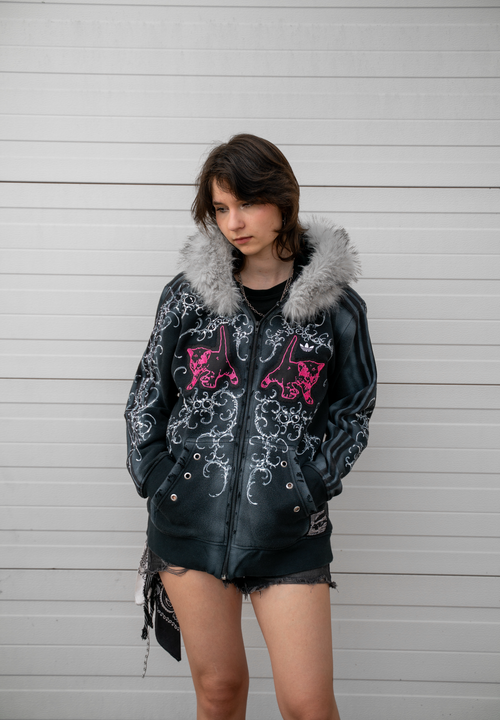 Czarna bluza Adidas custom Kitty