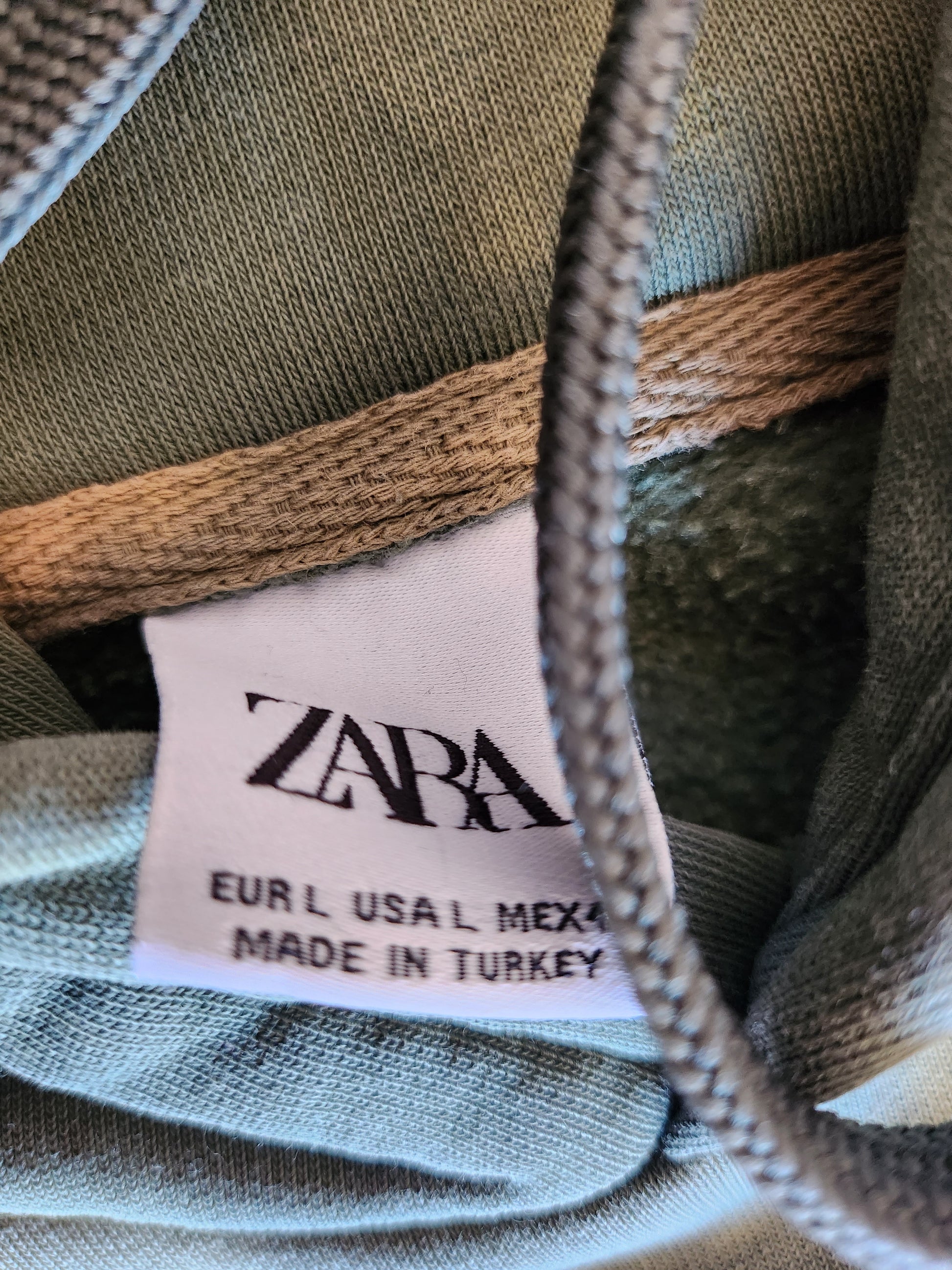 Zielona bluza tie dye custom cybersigilism